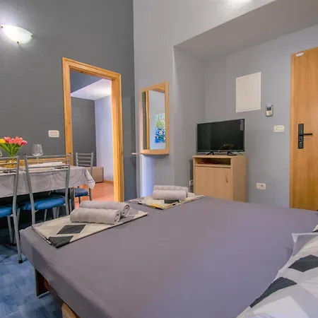 Hudovernik Apartment