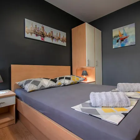 Hudovernik Apartment Baska Voda