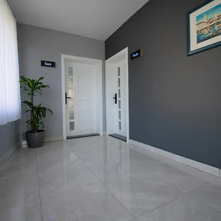 Apartment Hudovernik